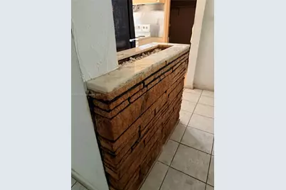 940 NW 67th St, Miami, FL 33150 - Photo 10