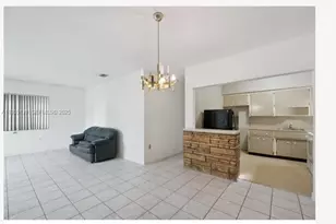 940 NW 67th St, Miami, FL 33150 - Photo 8