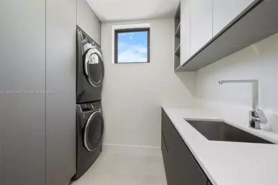 2127 SW 11th Ter, Miami, FL 33135 - Photo 26