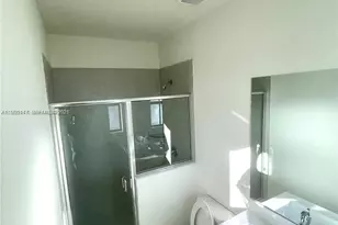 3338 W 112th St, Hialeah, FL 33018 - Photo 20