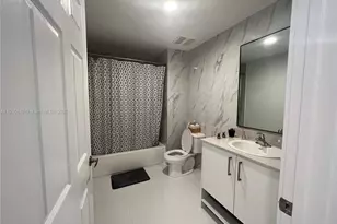 10950 NW 82nd St, Doral, FL 33178 - Photo 12