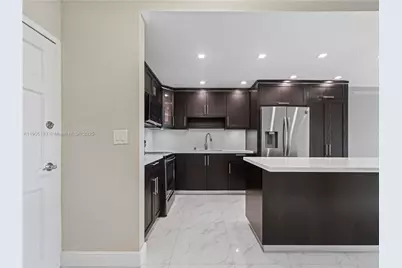 1800 NW 24th Ave #1019, Miami, FL 33125 - Photo 6