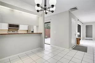 9143D SW 23rd St, Davie, FL 33324 - Photo 6