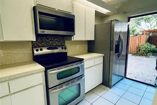 9143D SW 23rd St, Davie, FL 33324 - Photo 12