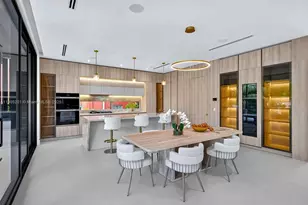 1021 W 46th St, Miami Beach, FL 33140 - Photo 8