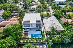 1021 W 46th St, Miami Beach, FL 33140 - Photo 2