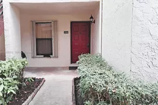 11532 NW 10th St, Pembroke Pines, FL 33026 - Photo 12