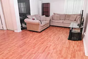 11532 NW 10th St, Pembroke Pines, FL 33026 - Photo 2