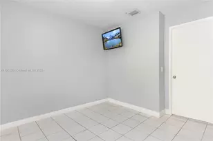 20561 SW 122nd Pl, Miami, FL 33177 - Photo 10