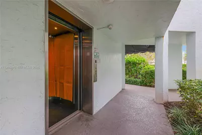 6698 N 10th Ave N #218, Lake Worth, FL 33467 - Photo 24