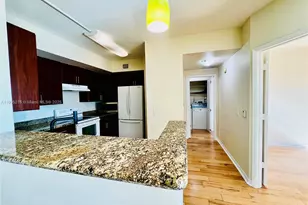 2421 NE 65th St, Fort Lauderdale, FL 33308 - Photo 4