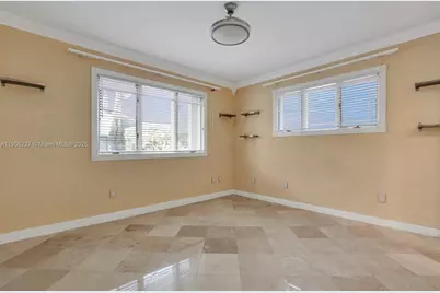 16232 NW 79th Ave, Miami Lakes, FL 33016 - Photo 14