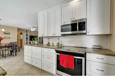 6740 Douglas St, Hollywood, FL 33024 - Photo 8