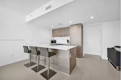 1300 S Miami Ave #4302, Miami, FL 33130 - Photo 12