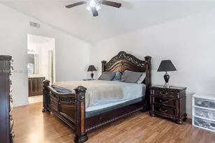 1008 W Jasmine Ln, North Lauderdale, FL 33068 - Photo 16