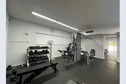 461 Ives Dairy Rd #402-2, Miami, FL 33179 - Photo 40