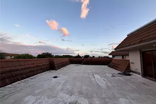 461 Ives Dairy Rd, Miami, FL 33179 - Photo 2