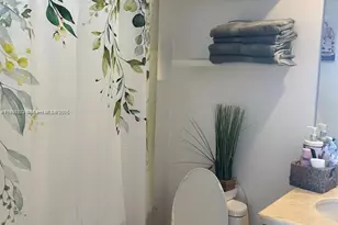 50 Biscayne Blvd, Miami, FL 33132 - Photo 6