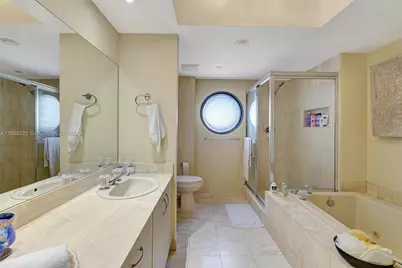 1000 Island Blvd #2004, Aventura, FL 33160 - Photo 24