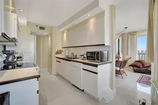 1000 Island Blvd, Aventura, FL 33160 - Photo 12