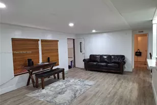 21760 NW 3rd St, Pembroke Pines, FL 33029 - Photo 6
