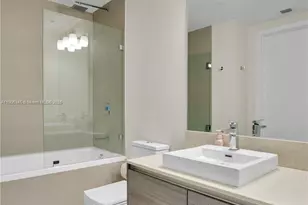 1080 Brickell Ave, Miami, FL 33131 - Photo 12