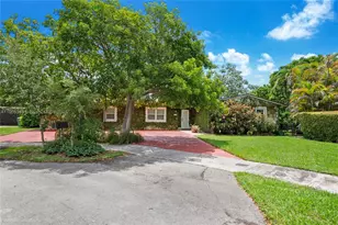 9500 SW 79th St, Miami, FL 33173 - Photo 1