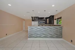 401 SW 76th Terrace, North Lauderdale, FL 33068 - Photo 8