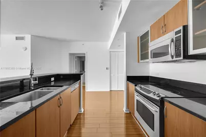 18800 NE 29th Ave #230, Aventura, FL 33180 - Photo 6
