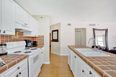 19877 E Country Club Dr #3607, Aventura, FL 33180 - Photo 10