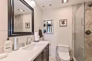 60 SW 13th St, Miami, FL 33130 - Photo 24