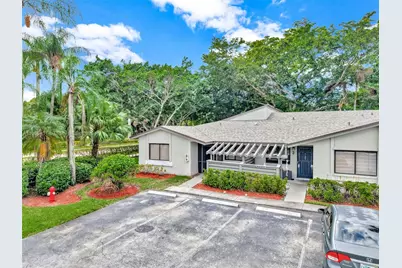 453 Lakeview Dr #1, Weston, FL 33326 - Photo 20