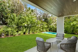 1259 SW 20th St, Miami, FL 33145 - Photo 6