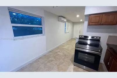 6390 Hayes St #2, Hollywood, FL 33024 - Photo 10