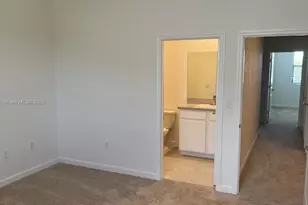 606 SW 12 St, Homestead, FL 33034 - Photo 12