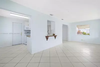 1005 SW 18th St, Boynton Beach, FL 33426 - Photo 12