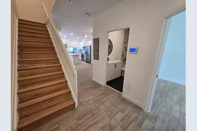 2705 SE 15th St, Homestead, FL 33035 - Photo 2