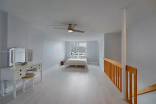 17800 Atlantic Blvd, Sunny Isles Beach, FL 33160 - Photo 14