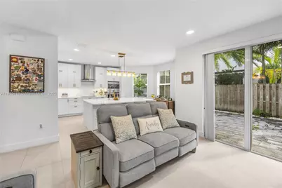 10470 NW 69th Ter, Doral, FL 33178 - Photo 24