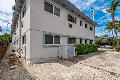 7155 Rue Notre Dame, Miami Beach, FL 33141 - Photo 6