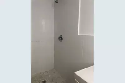 7155 Rue Notre Dame, Miami Beach, FL 33141 - Photo 28