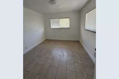 7155 Rue Notre Dame, Miami Beach, FL 33141 - Photo 46
