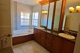 2136 NW 4th St, Fort Lauderdale, FL 33311 - Photo 12