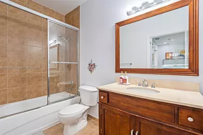 10760 NW 74th Ln, Doral, FL 33178 - Photo 22
