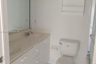 7510 NW 175th St, Hialeah, FL 33015 - Photo 10