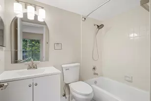 151 SW 135th Terrace, Pembroke Pines, FL 33027 - Photo 22