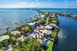 32 N Bounty Ln, Key Largo, FL 33037 - Photo 10