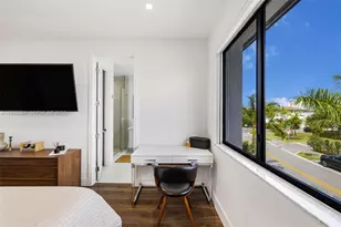 8156 NW 43rd St, Doral, FL 33166 - Photo 24