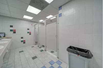 7500 NW 52nd St, Miami, FL 33166 - Photo 38