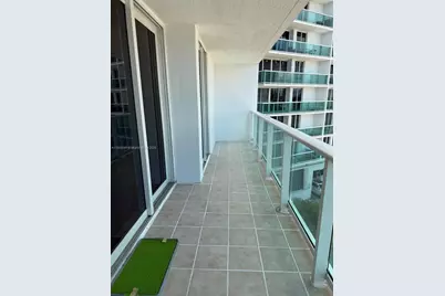 100 Bayview Dr #412, Sunny Isles Beach, FL 33160 - Photo 14